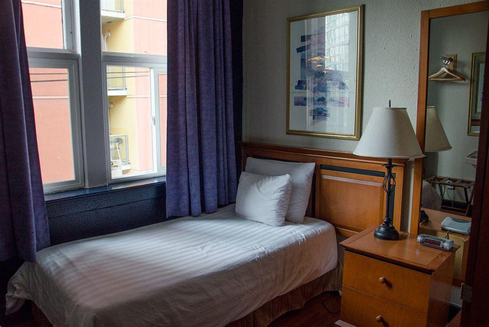 Hotel Ambassador Vancouver Eksteriør bilde