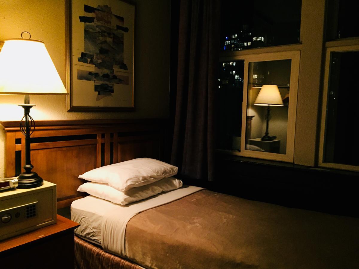 Hotel Ambassador Vancouver Eksteriør bilde