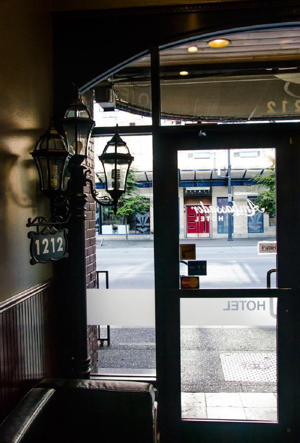 Hotel Ambassador Vancouver Eksteriør bilde