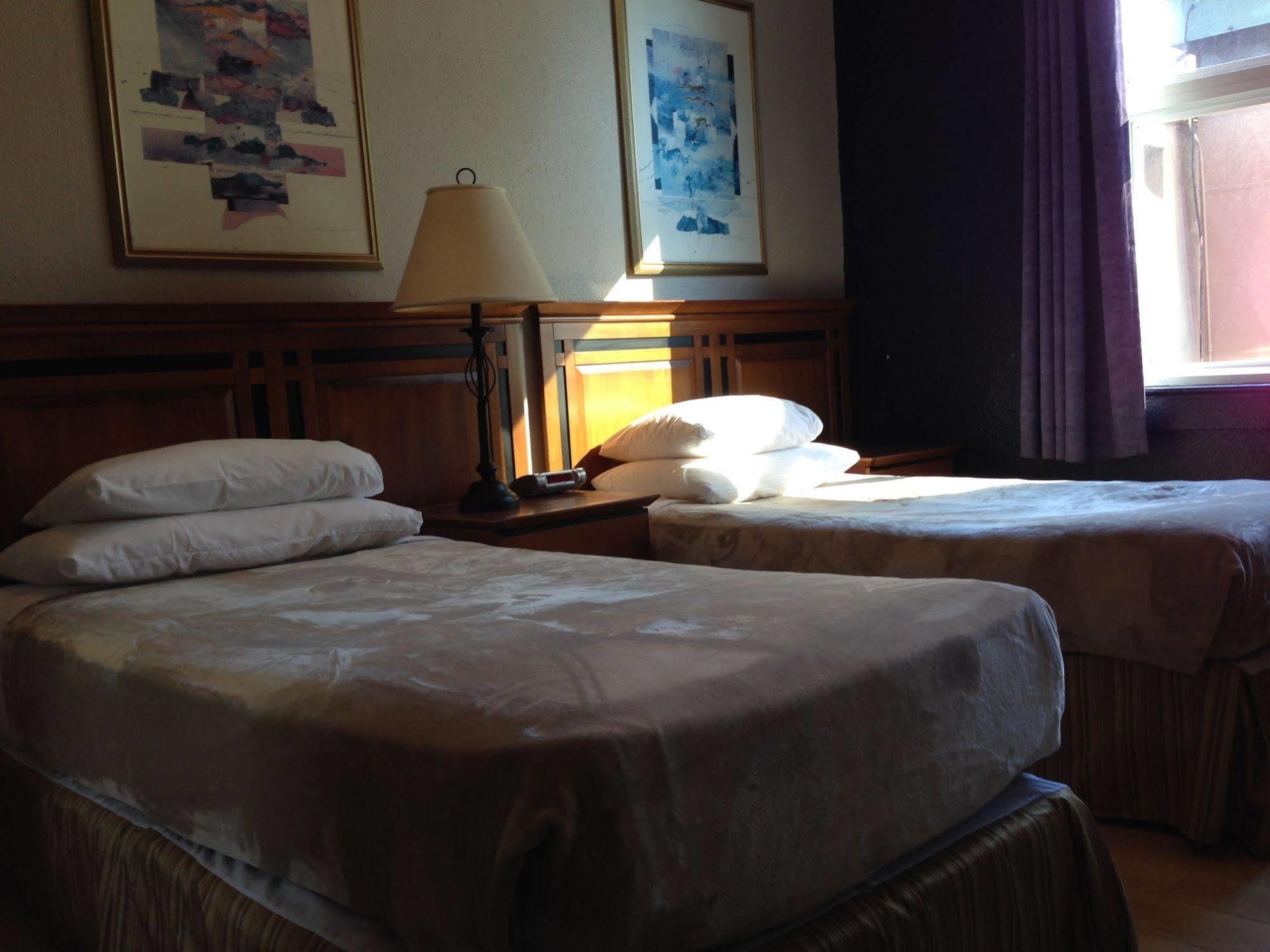 Hotel Ambassador Vancouver Eksteriør bilde
