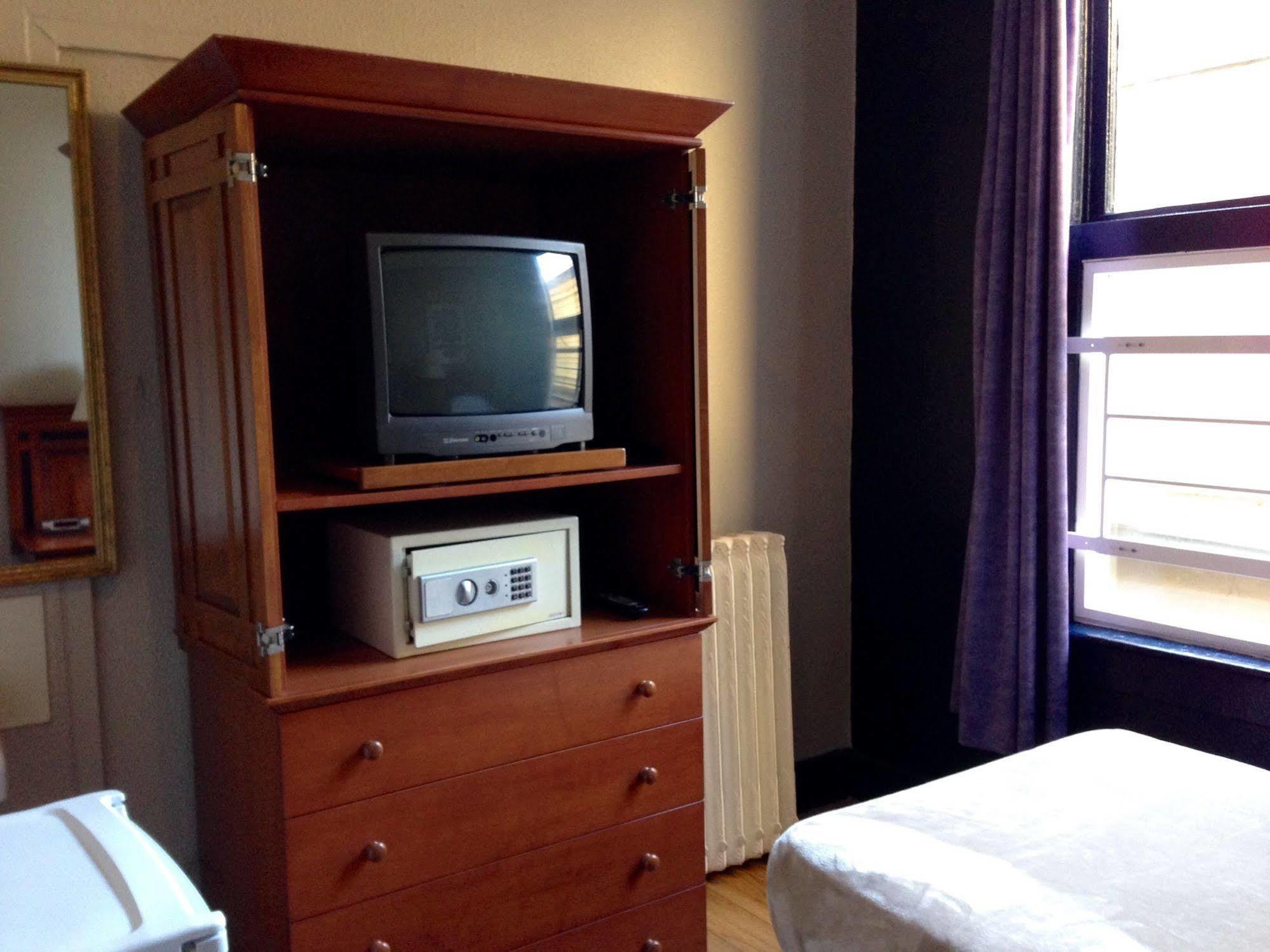 Hotel Ambassador Vancouver Eksteriør bilde